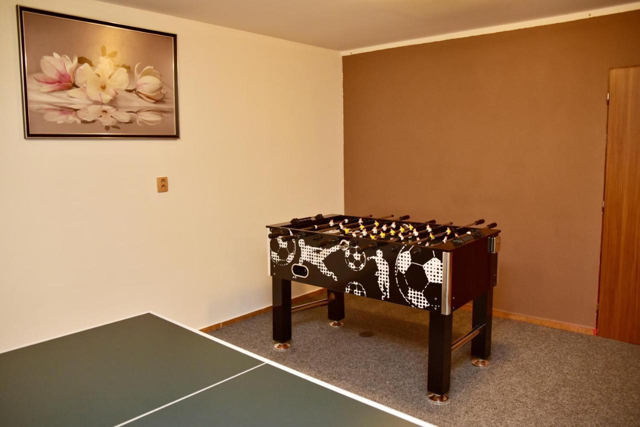 Mikulov v Krusnych Horach Pension U Krbu מראה חיצוני תמונה