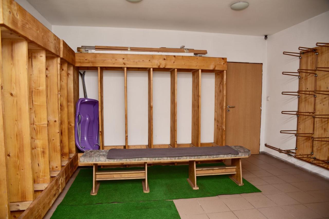 Mikulov v Krusnych Horach Pension U Krbu מראה חיצוני תמונה