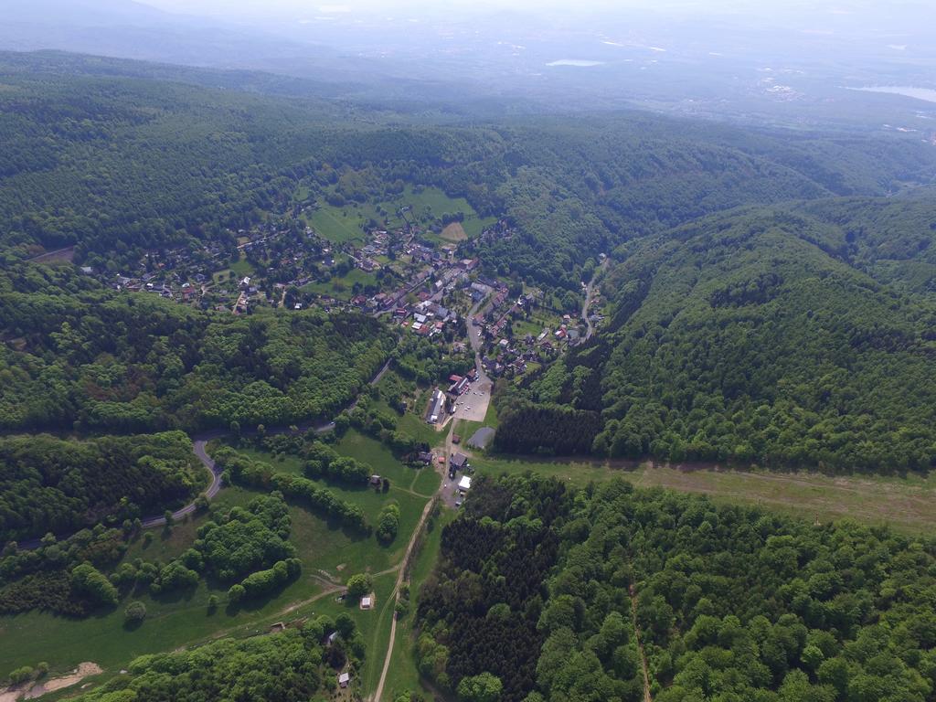 Mikulov v Krusnych Horach Pension U Krbu מראה חיצוני תמונה